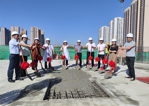 9月3日上午，金天川醫(yī)院隆重舉行喜封金頂儀式